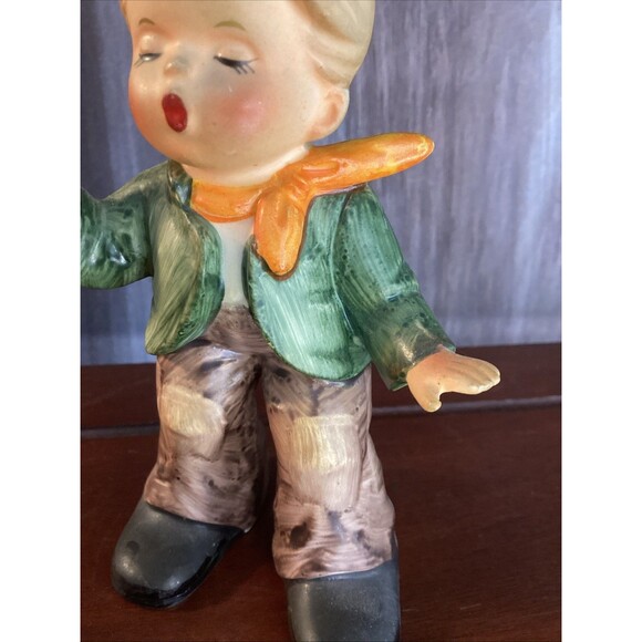 Napcoware Boy and girl kissing Figurine No. C-8502 - Picture 13 of 15